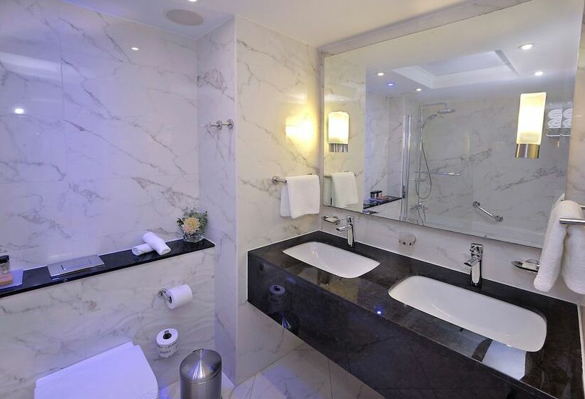 חדר סופריור צדדי נוף לים, Olympic Lagoon Resort Paphos