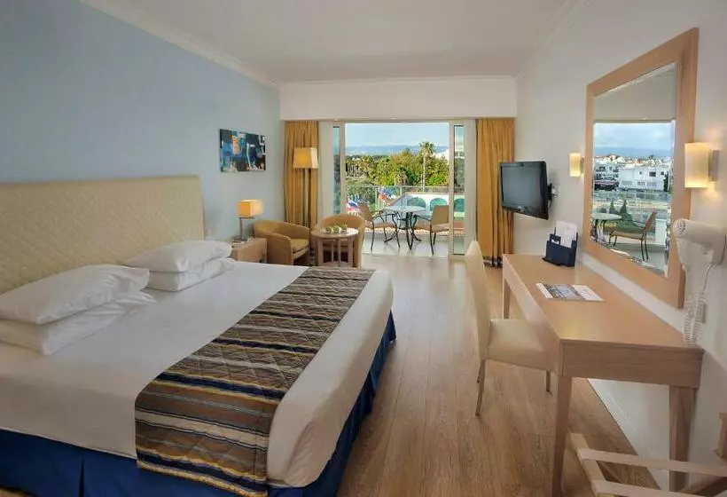 اتاق لوکس با چشم‌انداز, Olympic Lagoon Resort Paphos