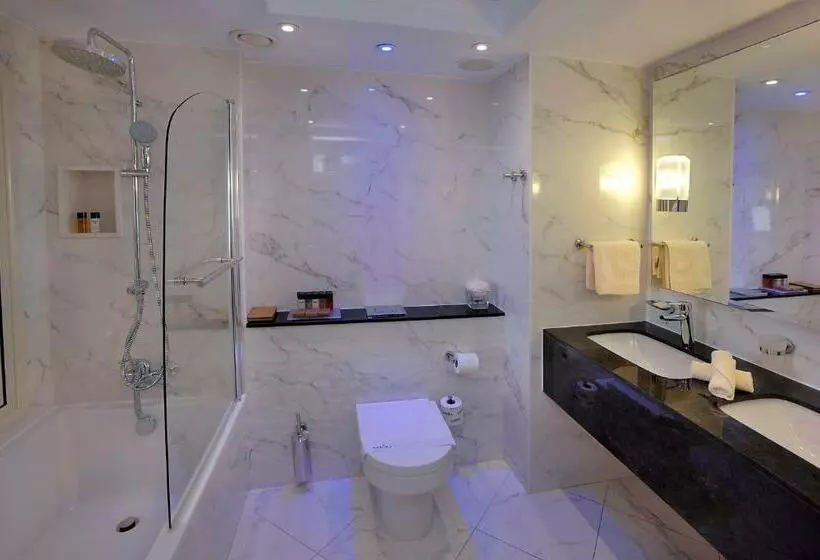 اتاق لوکس با چشم‌انداز, Olympic Lagoon Resort Paphos