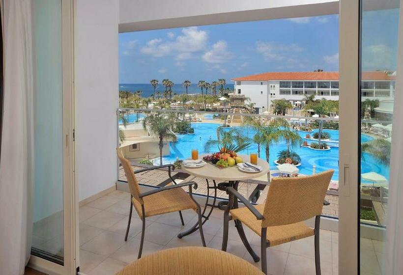 Номер Deluxe Вид на Море, Olympic Lagoon Resort Paphos