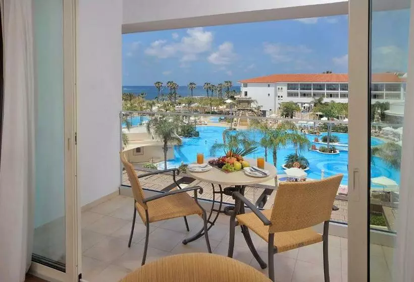 اتاق لوکس با چشم‌انداز دریا, Olympic Lagoon Resort Paphos