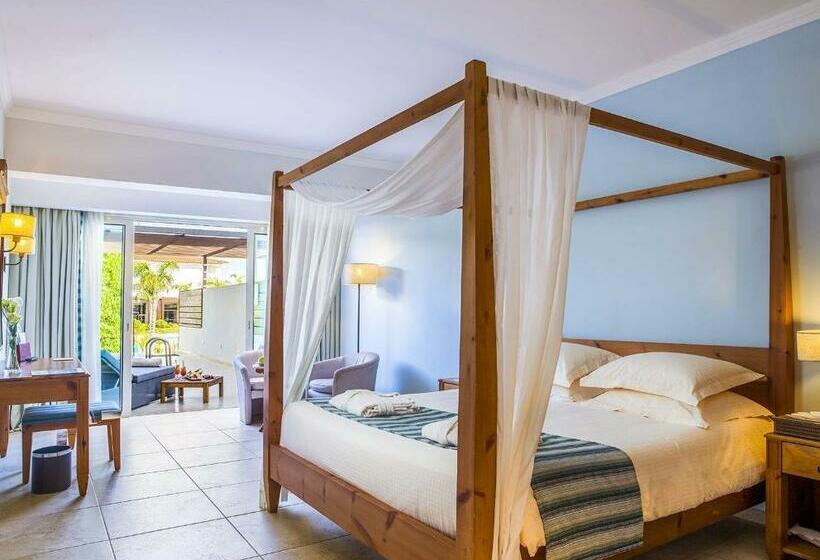 Полулюкс с Бассейном, Olympic Lagoon Resort Paphos