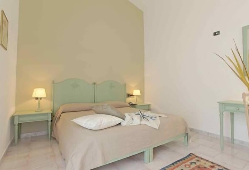 Номер Economy, Puntamajata