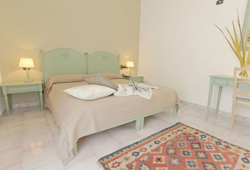 Номер Economy, Puntamajata