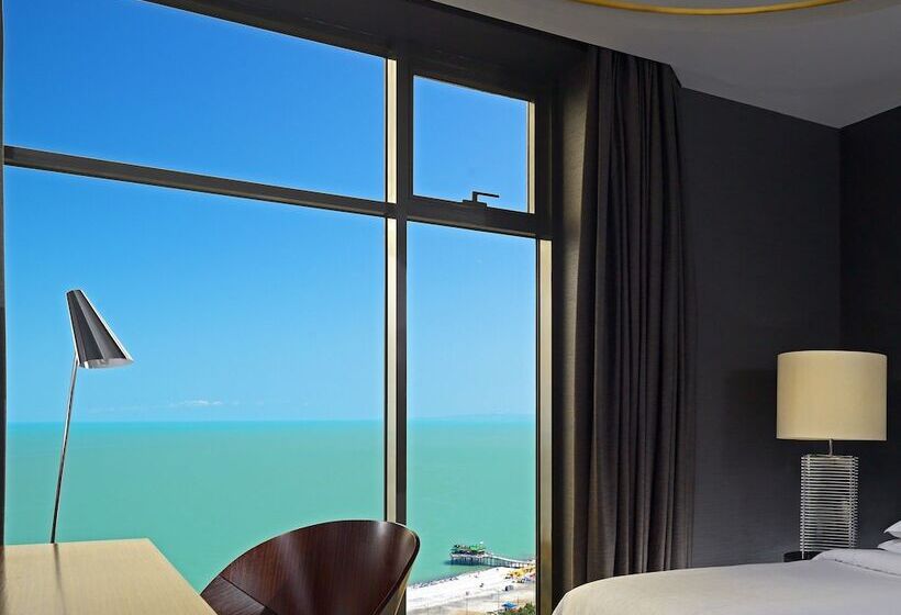 اتاق کلاب, Sheraton Batumi