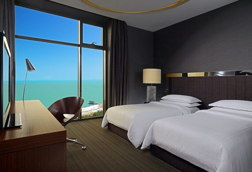 חדר קלאב, Sheraton Batumi