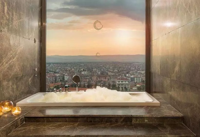 Sviitti Poreallas, Tasigo Eskisehir