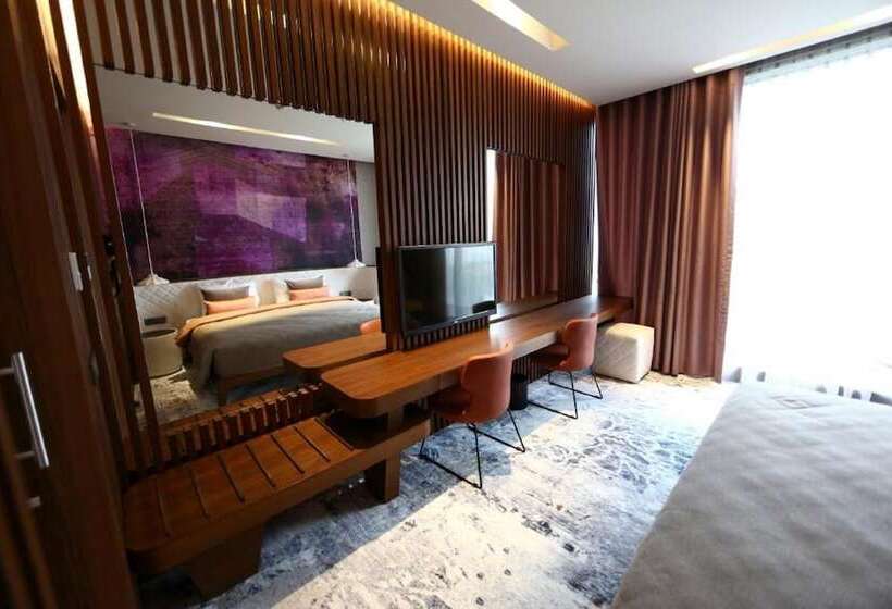 جناح, Tasigo Eskisehir