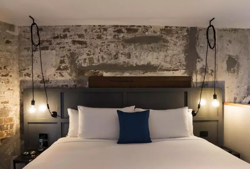 Standard Room King Size Bed