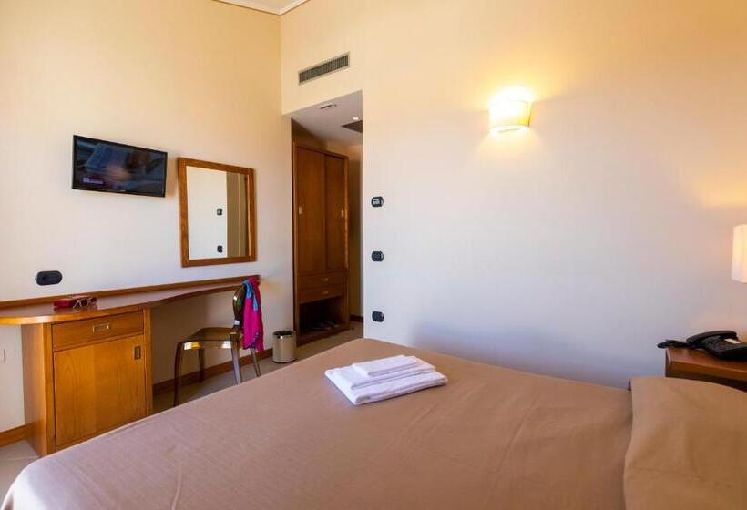 Номер Стандарт, Tropis