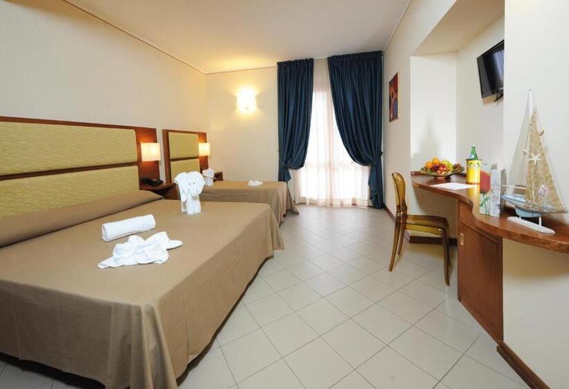 Трехместный Номер Комфорт, Tropis