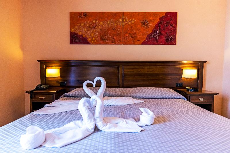 Номер Стандарт, Tropis