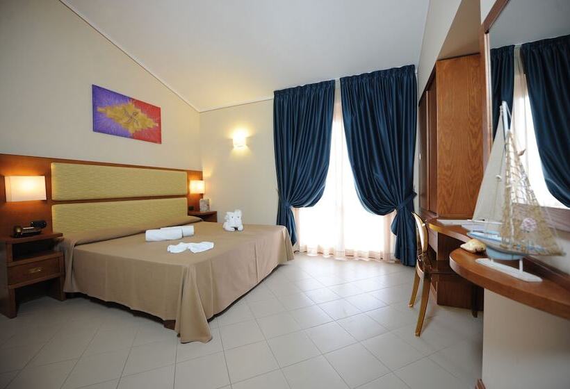 Номер Стандарт Вид на Море, Tropis