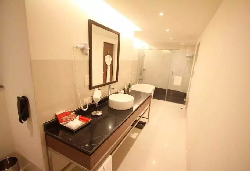 デラックススイート, Vivanta Kolkata Em Bypass