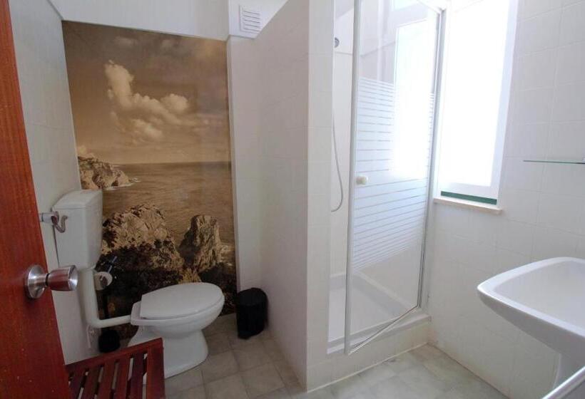 バルコニー付きスタンダードルーム, Wot Sintra Sarrazola