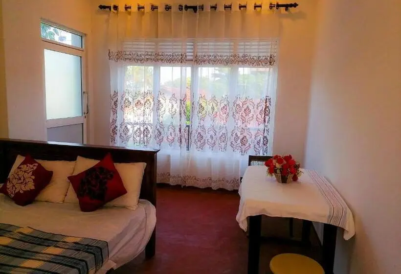 اتاق استاندارد, Knt Villa