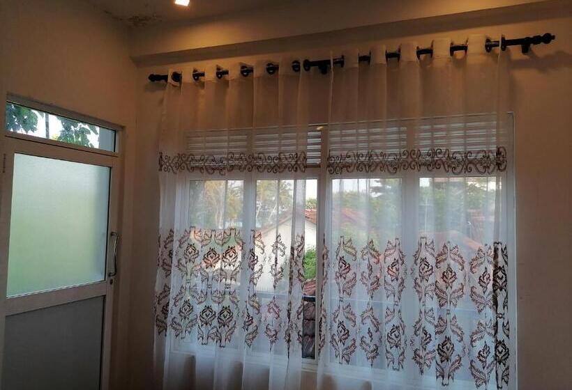 חדר סטנדרט, Knt Villa