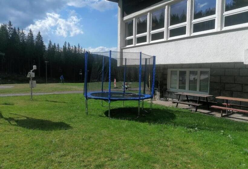 Семейное Студио, Chata Dom Horskej Služby Jasna