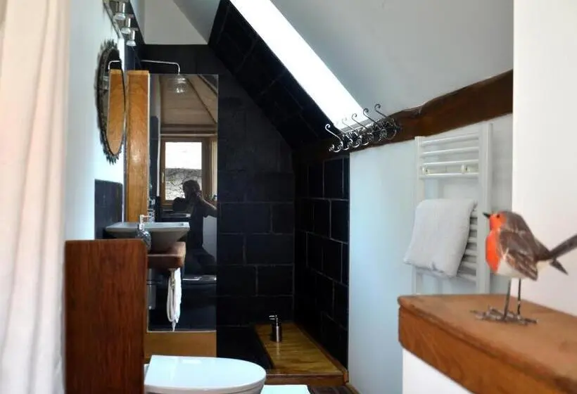 デラックストリプルルーム, Chambres D Hôtes Les Chatougoulis