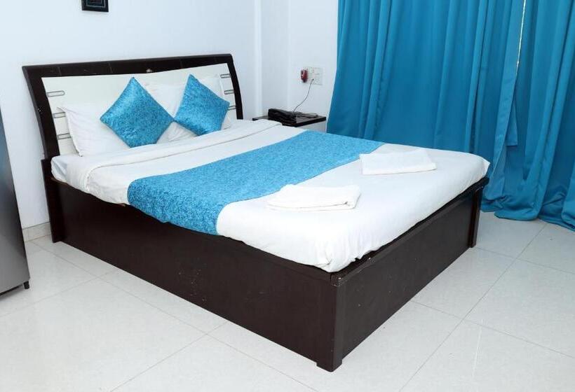 غرفة عائلية, Nilaya Nest Away