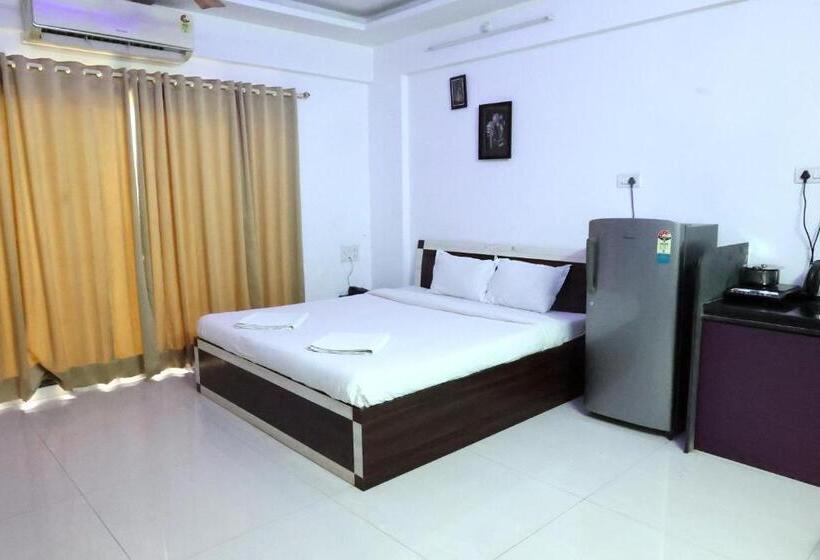 غرفة قياسية مطلّة علي حمام السباحة, Nilaya Nest Away