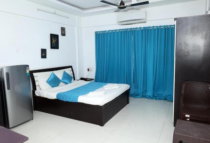 غرفة قياسية مطلّة علي حمام السباحة, Nilaya Nest Away