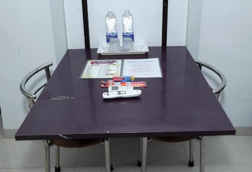 غرفة قياسية مطلّة علي حمام السباحة, Nilaya Nest Away