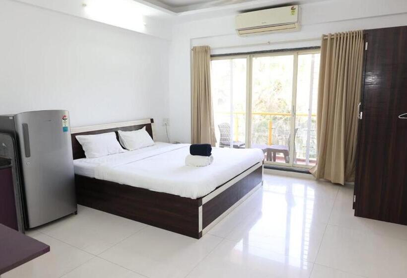 غرفة قياسية مطلّة علي حمام السباحة, Nilaya Nest Away