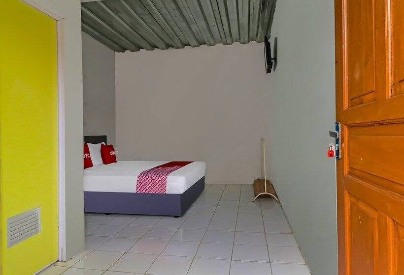 Номер Стандарт, Oyo 90809 Homestay Black Pink Merah Jambu