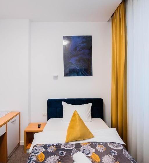 スタンダードシングルルーム, Urban