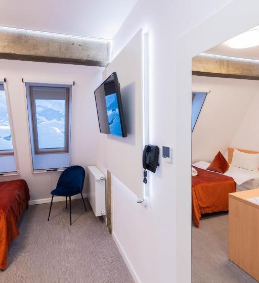 スタンダードシングルルーム, Urban