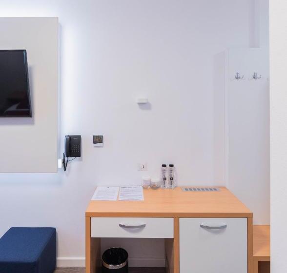 スタンダードルーム, Urban