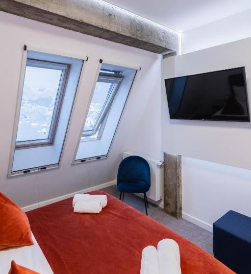 スタンダードルーム, Urban