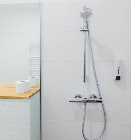 デラックスルーム, Urban