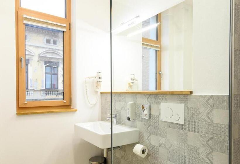 スーペリアールーム, Urban