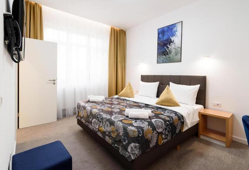 スタンダードルーム, Urban