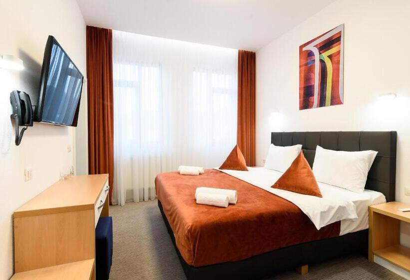 バスタブ付きスタンダードルーム, Urban