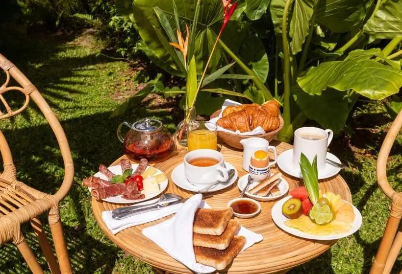 بانگلوی استاندارد, Habitation Saint Charles   Hôtel De Charme & Spa