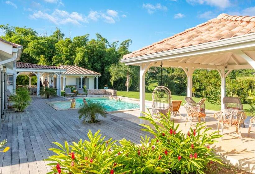 ویلای لوکس 1 خوابه, Habitation Saint Charles Hôtel De Charme & Spa