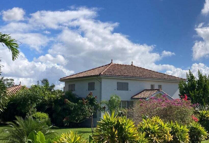 ویلای لوکس 1 خوابه, Habitation Saint Charles Hôtel De Charme & Spa