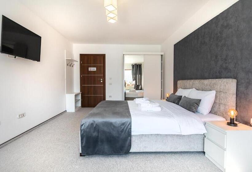 バルコニー付きスタンダードルーム, Emerald Residence