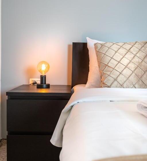 Номер Стандарт Трехместный, Emerald Residence
