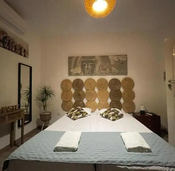 اتاق لوکس, Garden Place Alojamento Local
