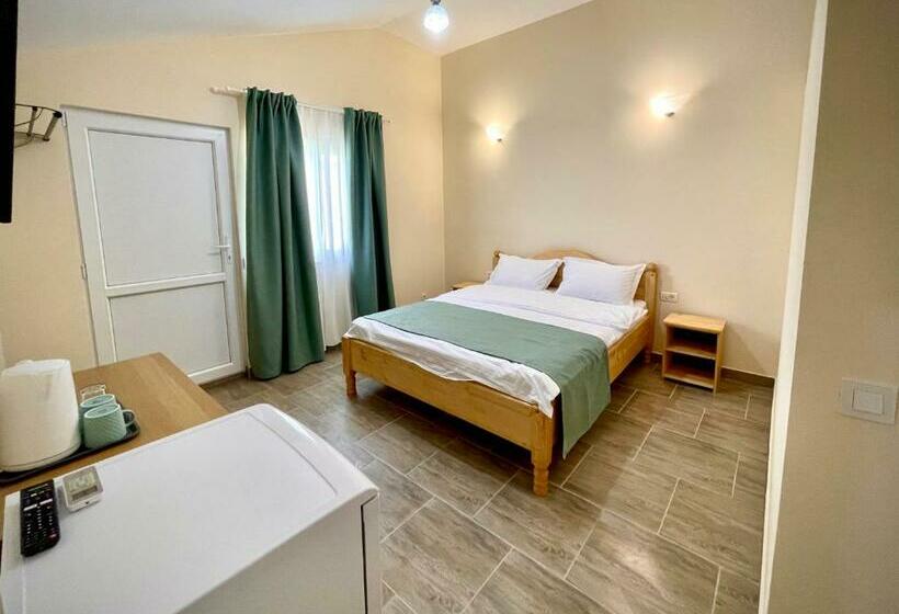 اتاق استاندارد, Pensiunea Onyx Vadu