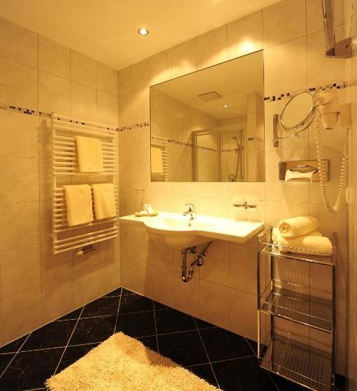 침실 1개 아파트, Chesa Arella