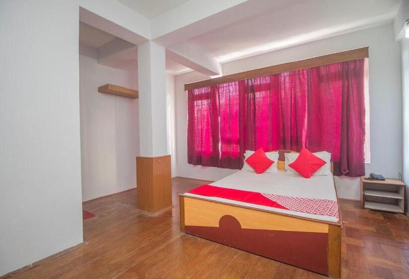 트리플 클래식 룸, O Nourpem Residency