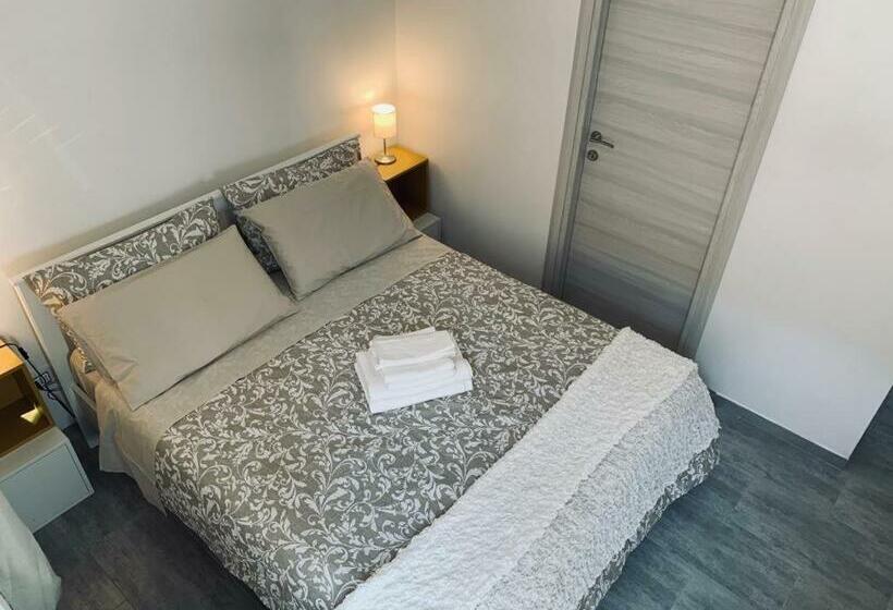 Номер Стандарт, Achille