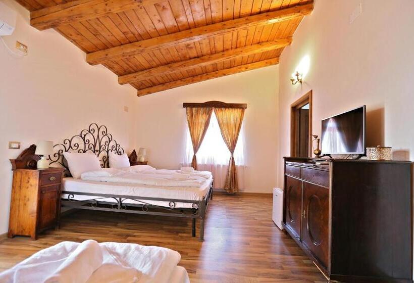 스탠다드 발코니 룸, Pensiunea Sanmartin