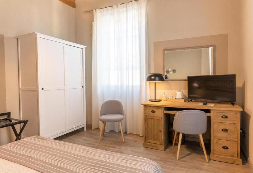 اتاق استاندارد, Stella