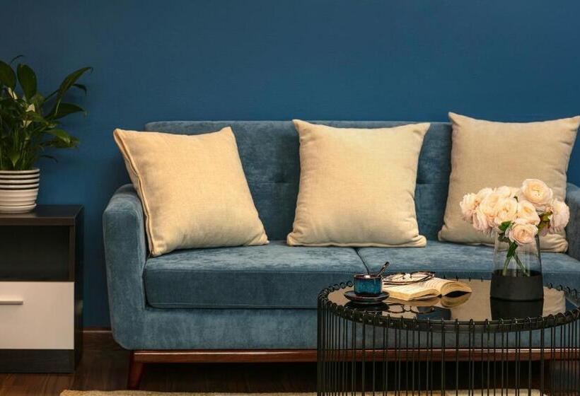 سوییت جونیور با بالکن, Hanoi 20 Hotel & Apartment